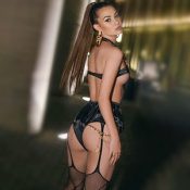 Berlin escort Tisa tempting mature woman for erotic massages and lesbian fantasies